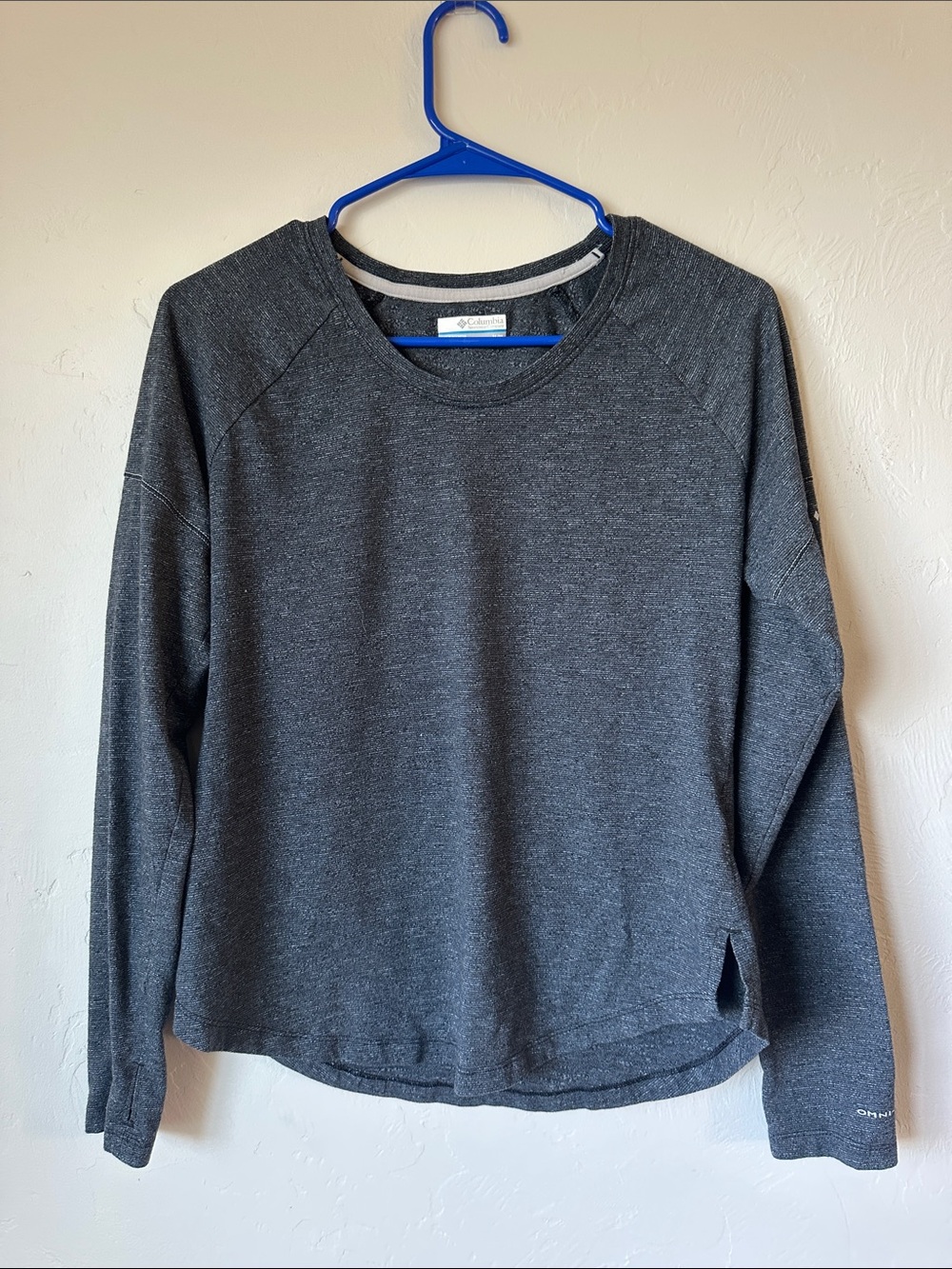 Columbia Long Sleeve Shirt in Gray Size Medium